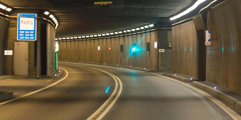 Gotthard_Strassentunnel-1