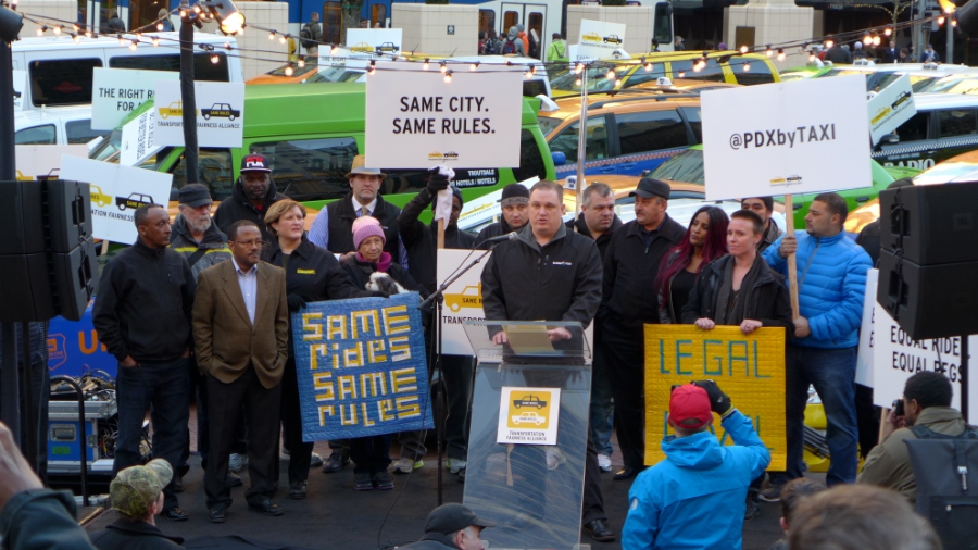 Uber_Protest_Portland_15655460313