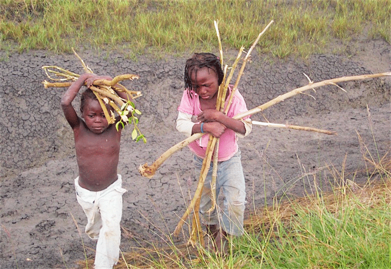 Mosambik_Kinder_Front