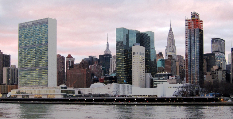 United_Nations_Headquarters_in_New_York_City_view_from_Roosevelt_Island
