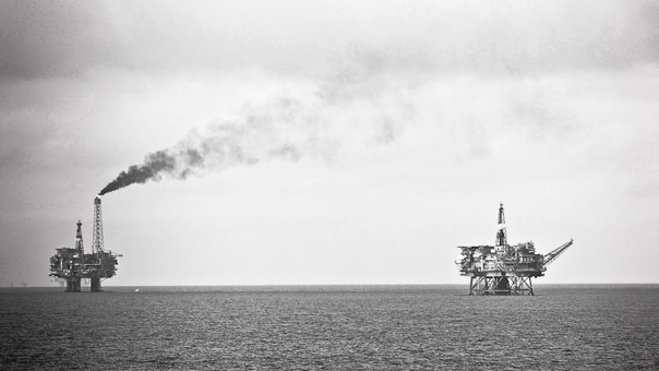 Oil_platforms_bravoalphanorth_atlantic