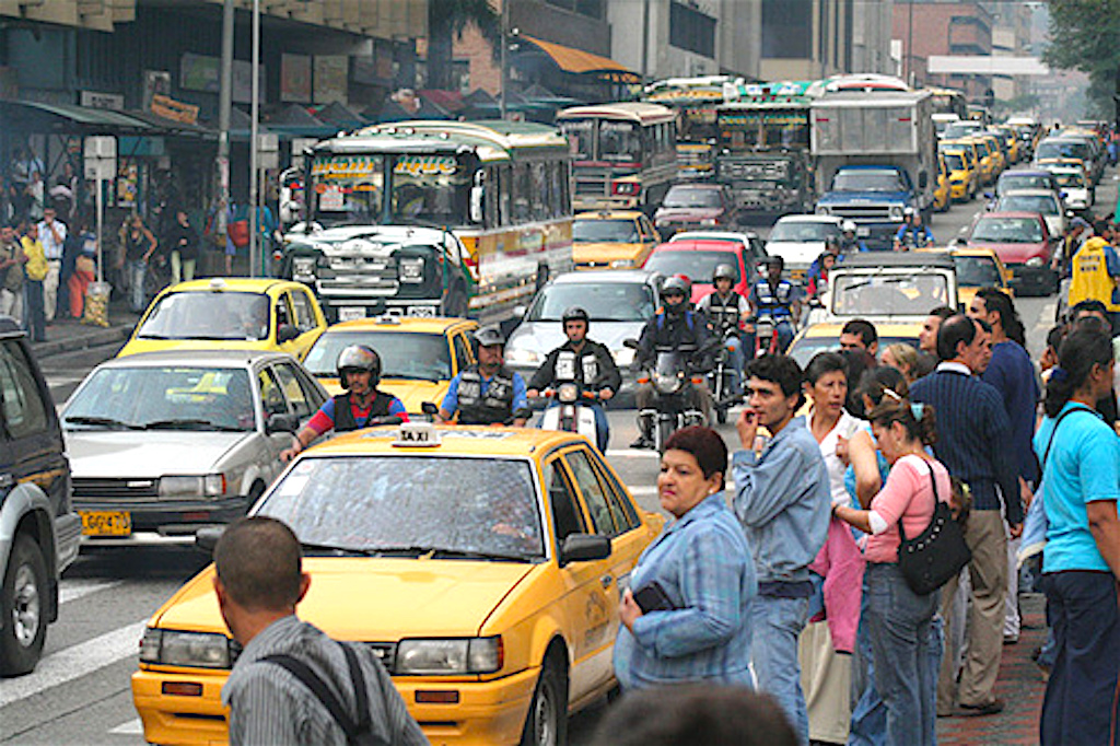 Medellin-Traffic-1024x640