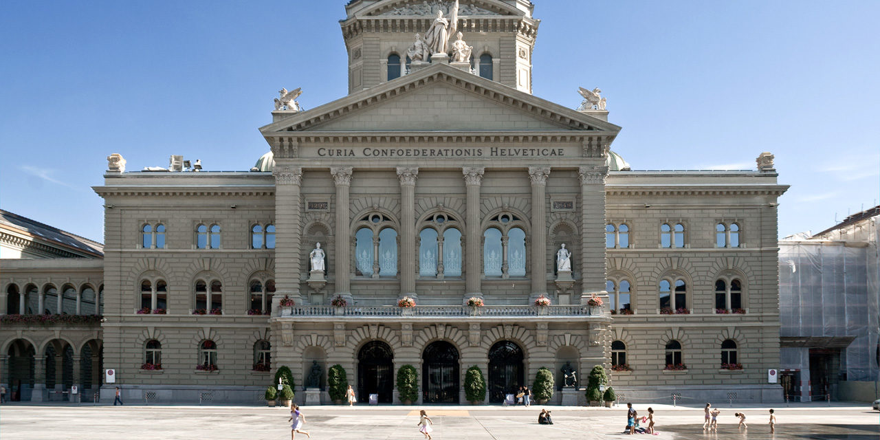 Bundeshaus_Bern_2009,_Flooffy