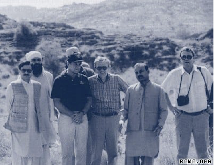 CIA-Vertreter mit Mudschaheddins