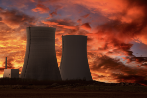 Atomkraftwerk Abendhimmel