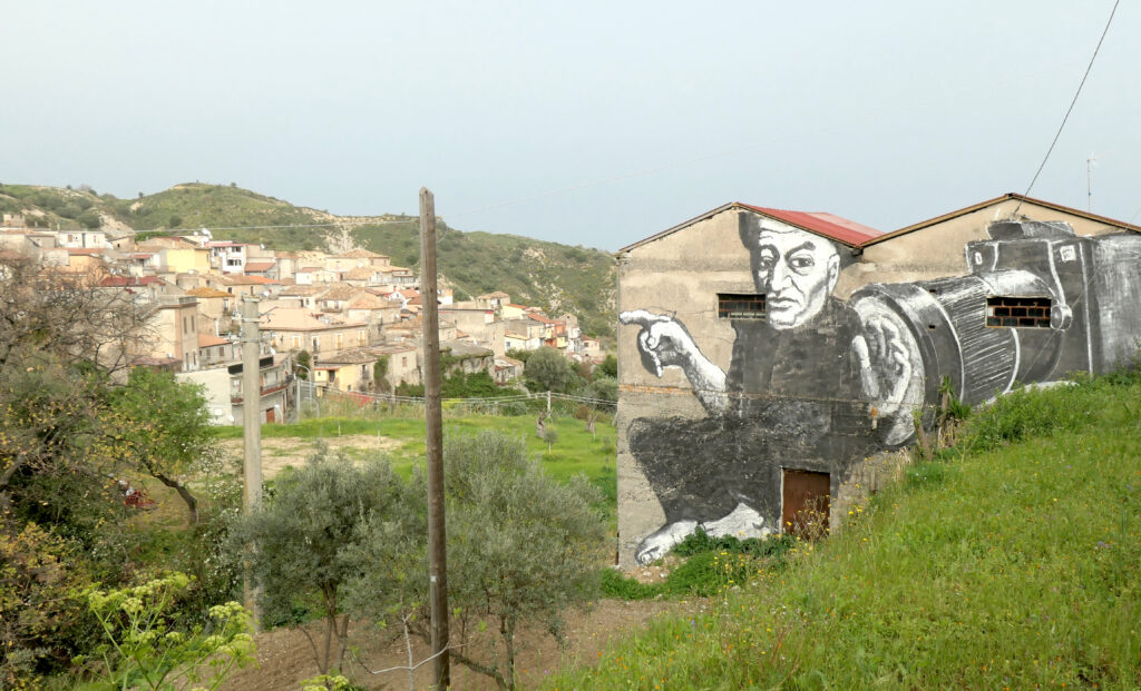 Riace Dorf Ansicht mit Murales