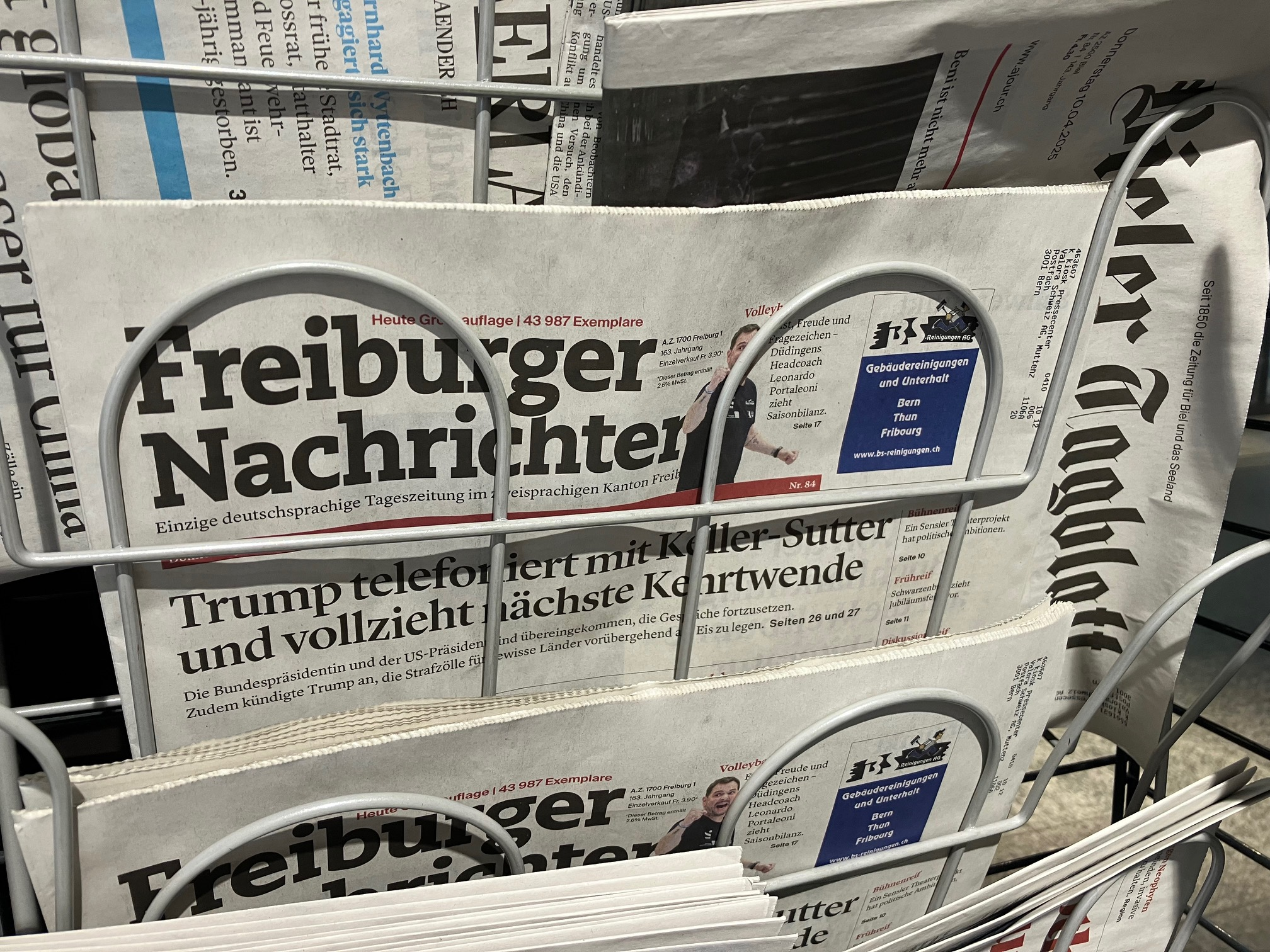Freiburger Nachrichten Zeitungsständer