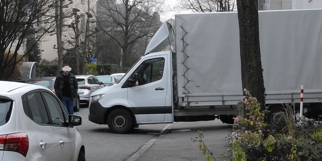 0000000 Bild Fussgänger Zähringerstrasse Lieferwagen