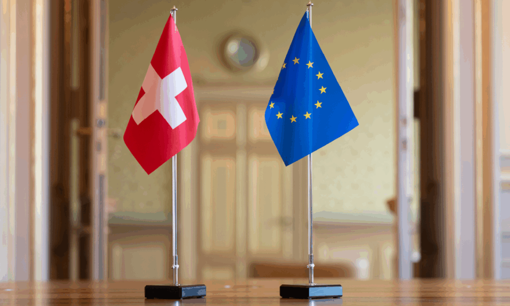 250809-EU-CH-admin-Sammelrubrik-Subsite-Teaser-Fahnen-RZ02