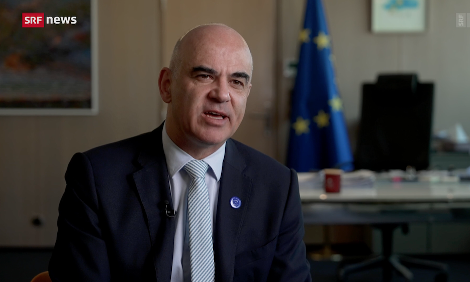 Alain-Berset-schwadroniert-Simone-Hulliger-kapituliert-