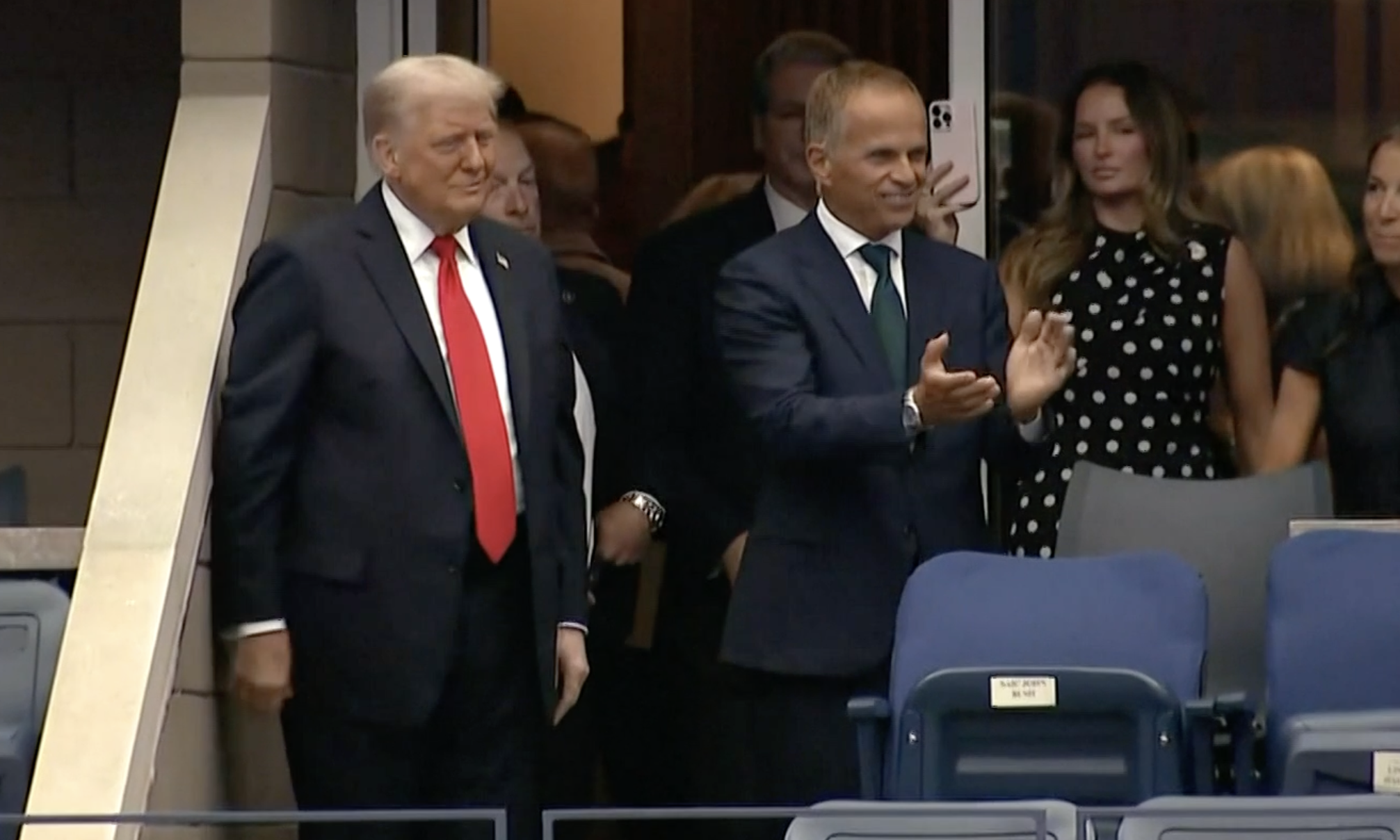 Bildschirmfoto 2025-11-20 um 10.25.42 1