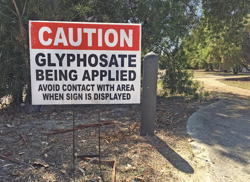 Warnschild Glyphosat