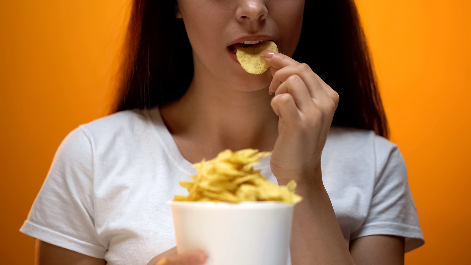 Frau ist Chips motortion