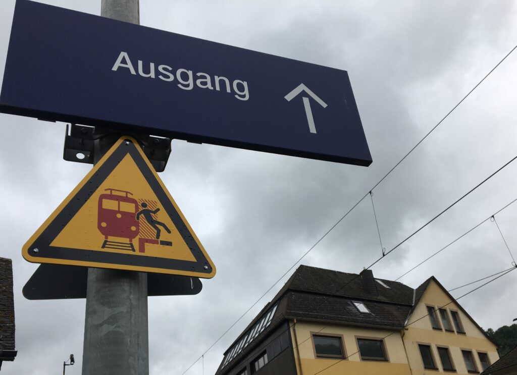 DB