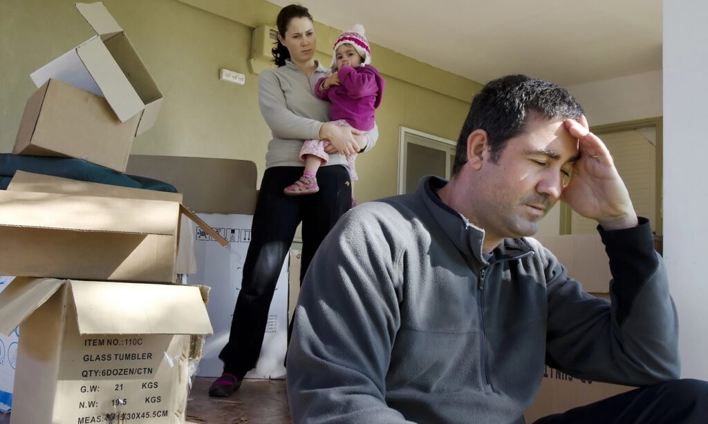 Arme Familie 10853301_L