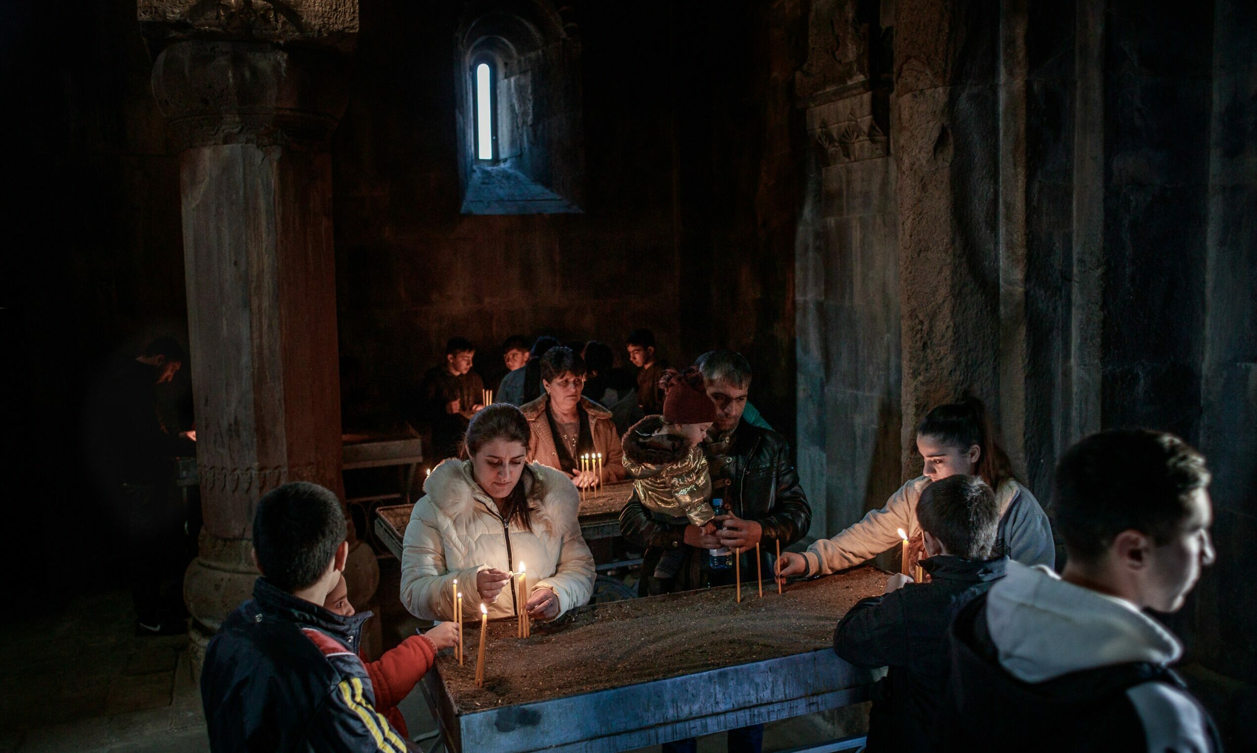 Ethnic Armenians of Nagorno-Karabakh enclave: a never-ending displacement since the '90s